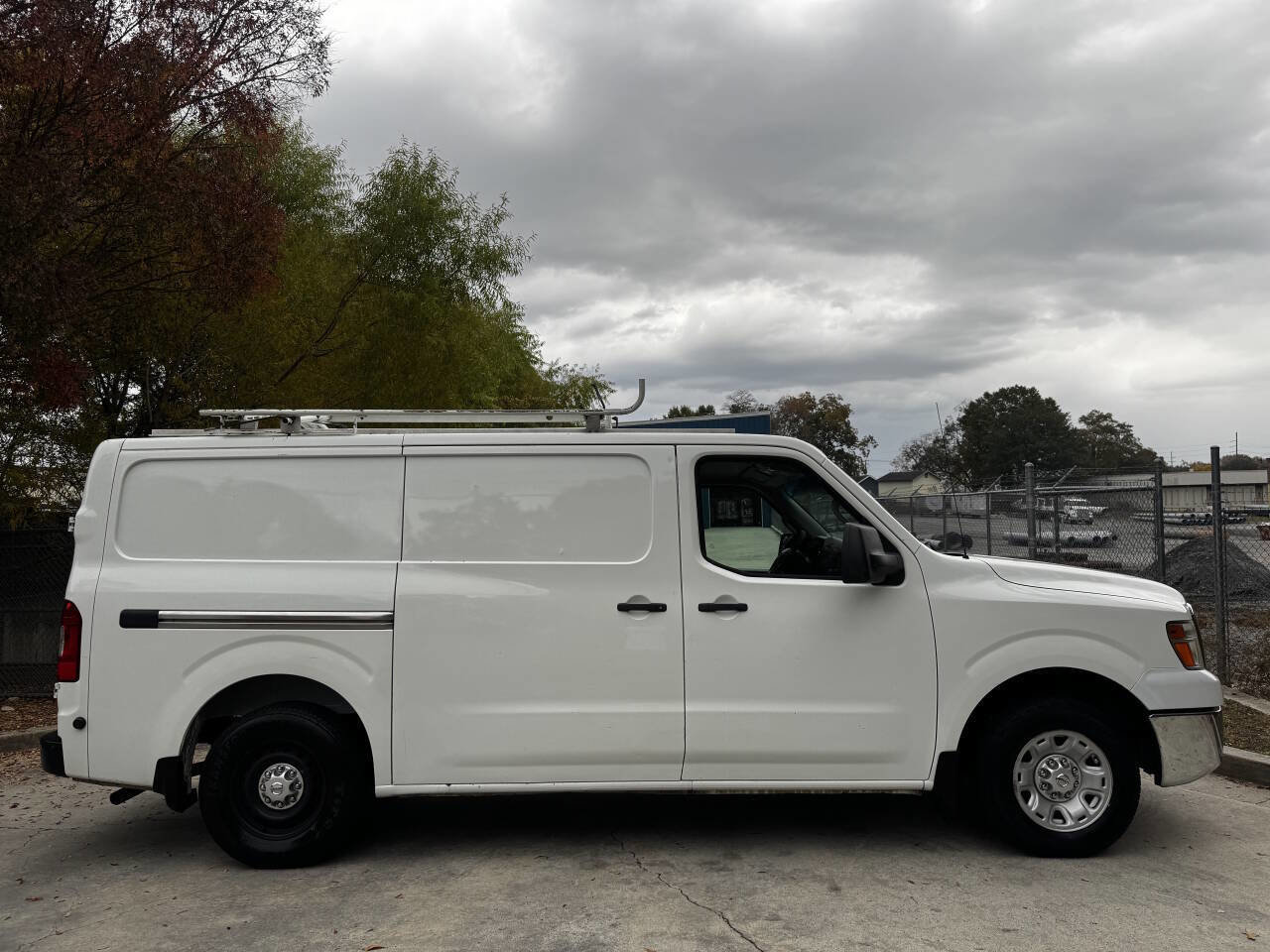 Used 2013 Nissan NV 2500 SV w/ Side Curtain Airbag Pkg image 6