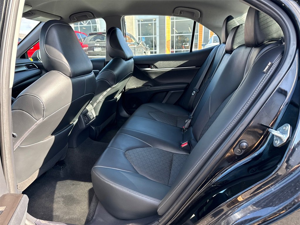 Used 2023 Toyota Camry XSE image 9