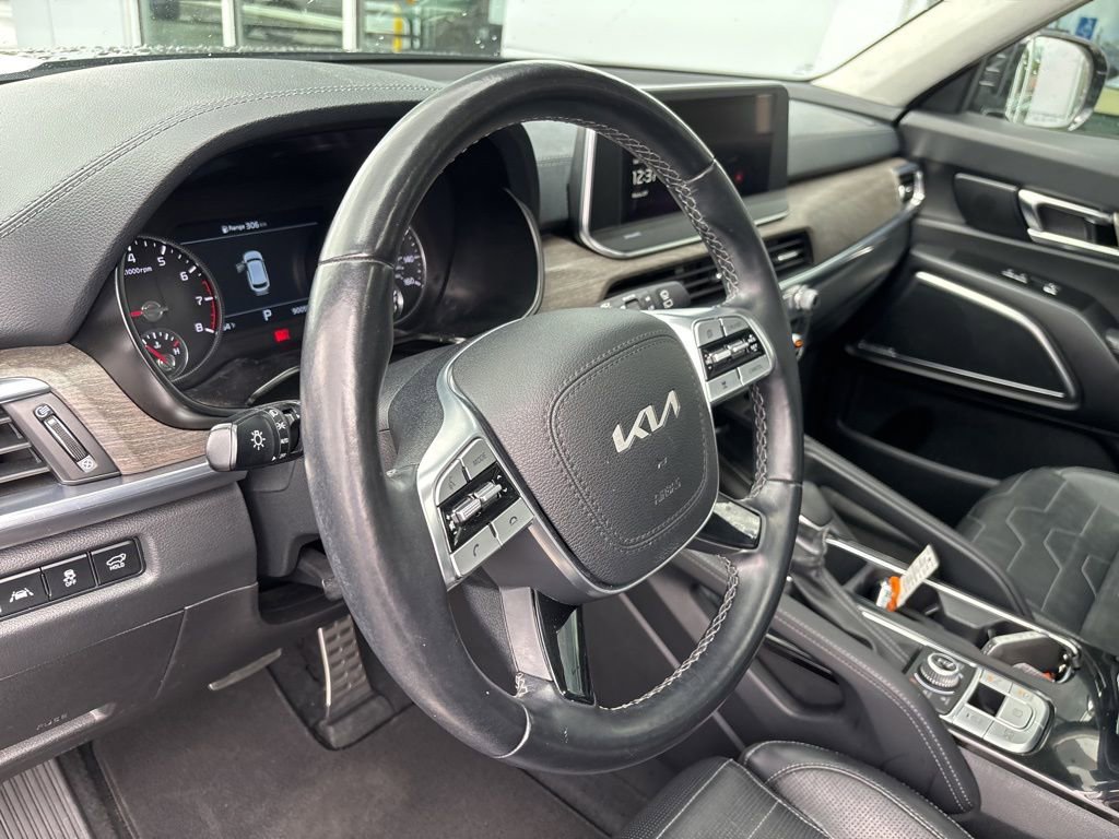 Certified 2022 Kia Telluride SX w/ SX Prestige Package image 8