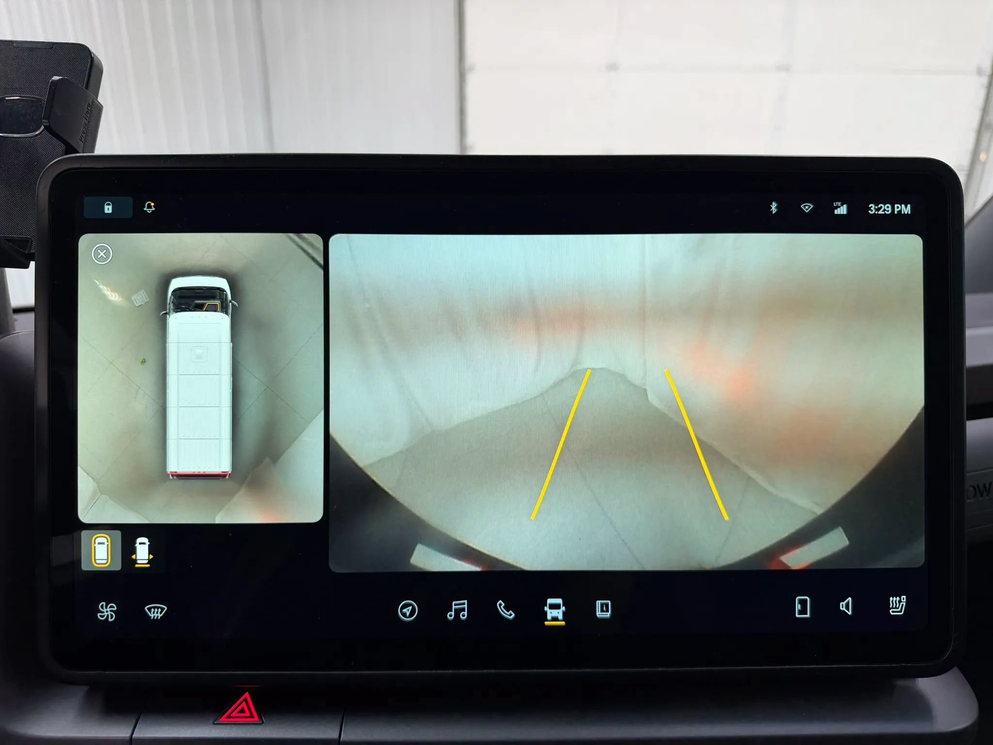 Used 2024 Rivian Delivery 500 FWD image 29