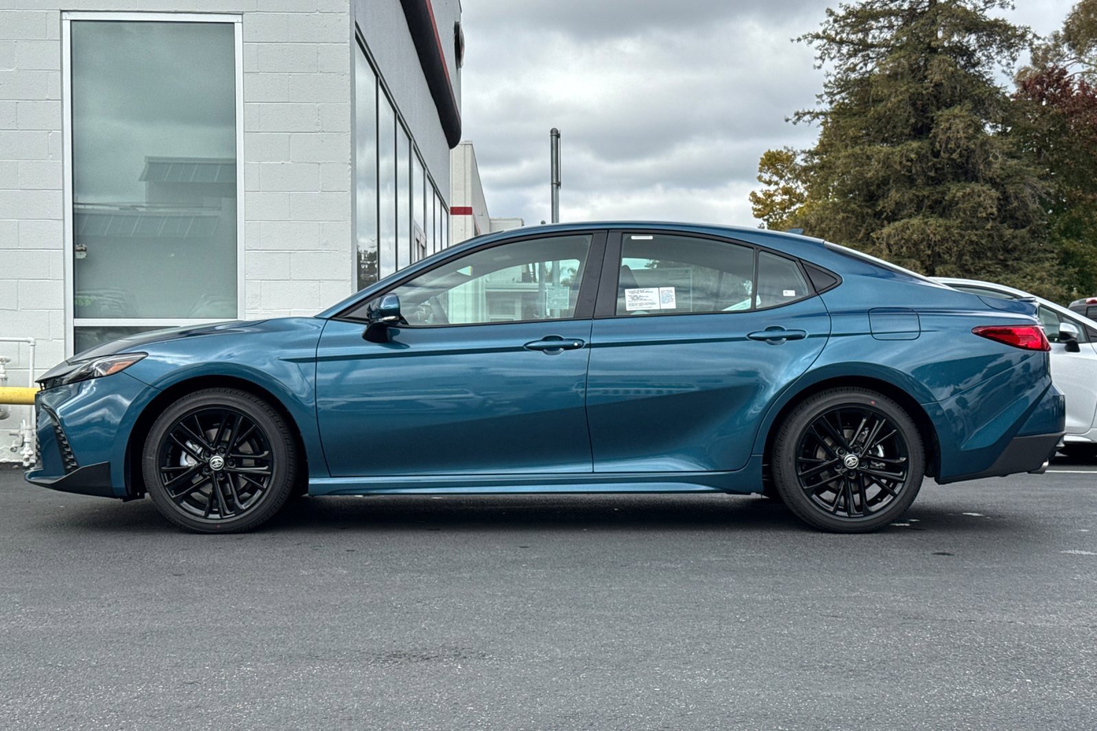 New 2026 Toyota Camry SE image 6