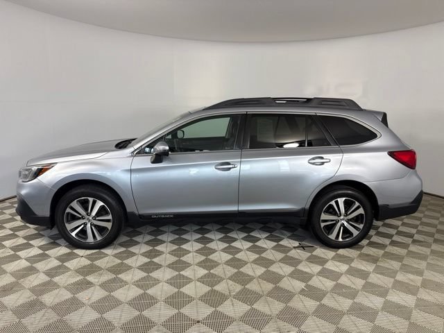 Used 2018 Subaru Outback 2.5i Limited AWD/4WD image 4