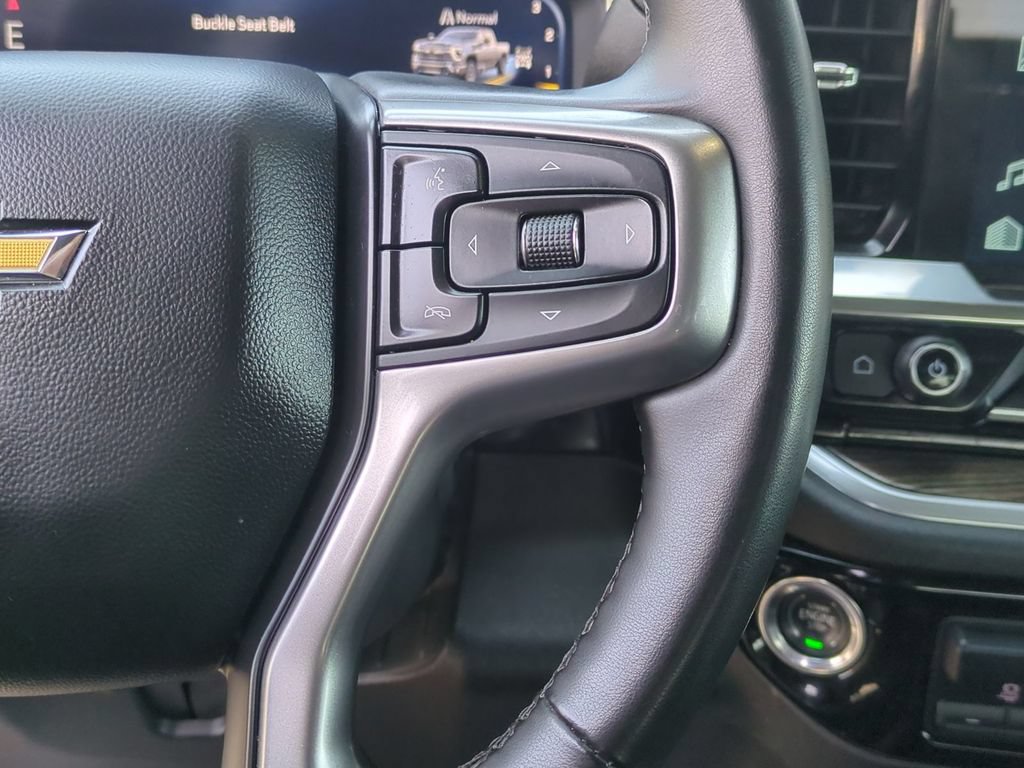 Used 2025 Chevrolet Silverado 2500 LT w/ Convenience Package AWD/4WD image 13
