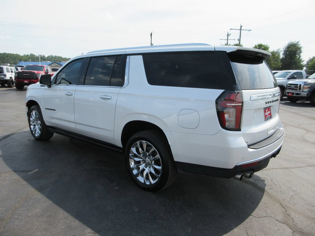 Used 2021 Chevrolet Suburban High Country w/ Premium Package 2 AWD/4WD image 9