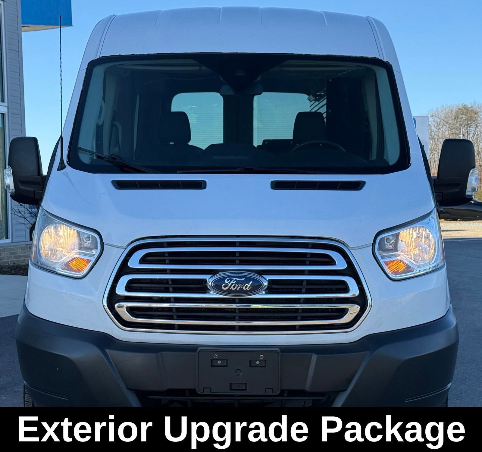 Used 2018 Ford Transit 150 XLT RWD image 5