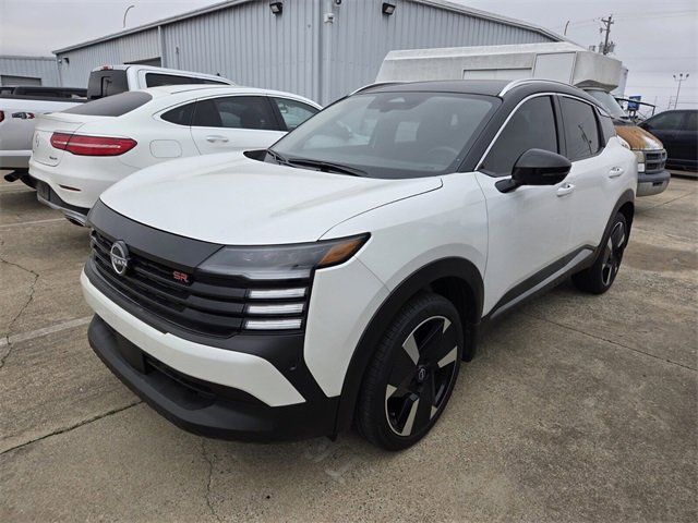 Used 2025 Nissan Kicks SR image 8