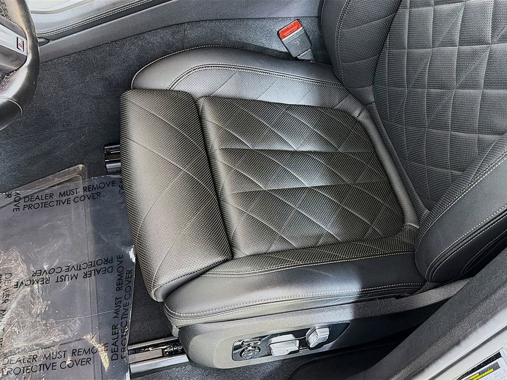 Used 2023 BMW X6 xDrive40i w/ Executive Package image 24