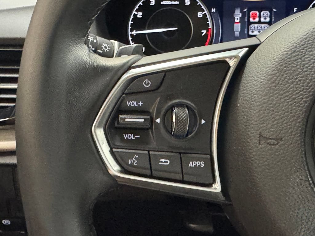 Used 2024 Acura RDX SH-AWD image 21