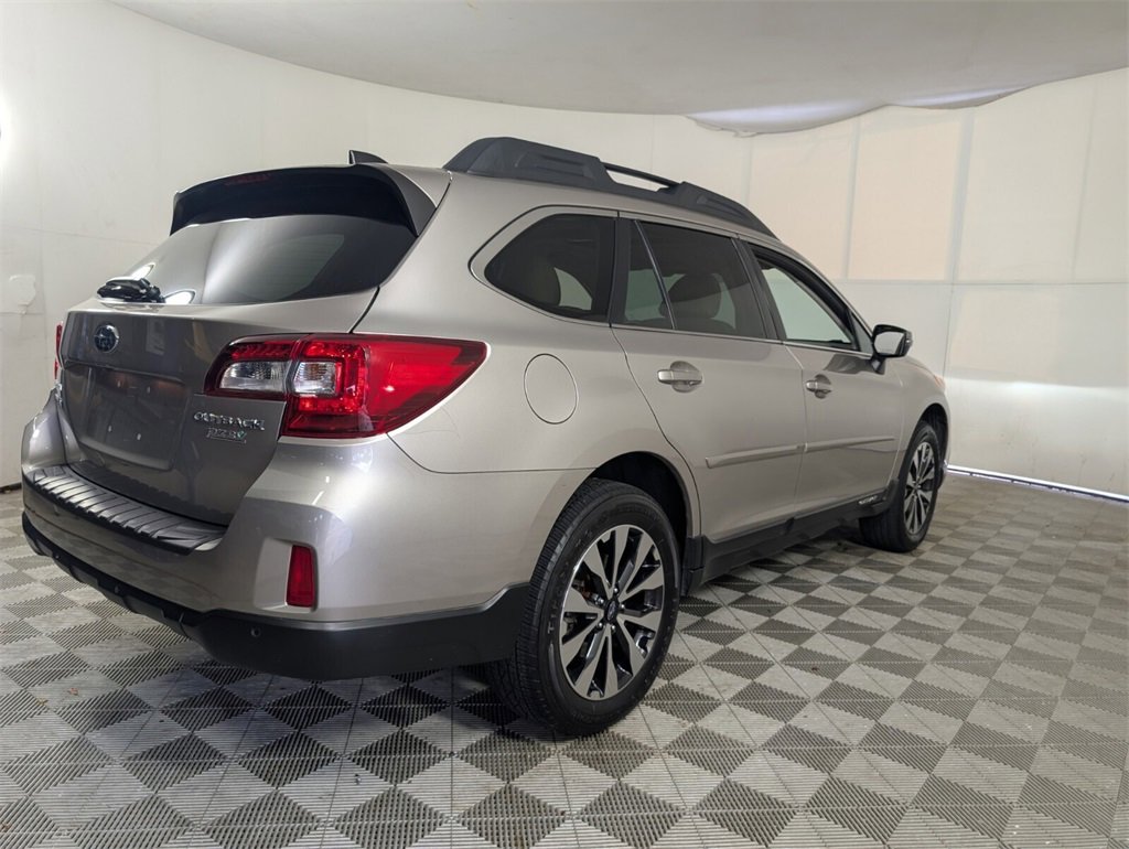 Used 2017 Subaru Outback 2.5i Limited image 12