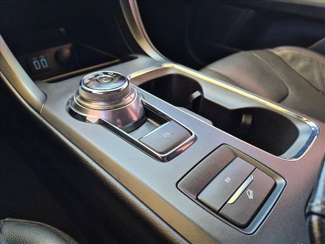 Used 2020 Ford Fusion Energi Titanium FWD image 11