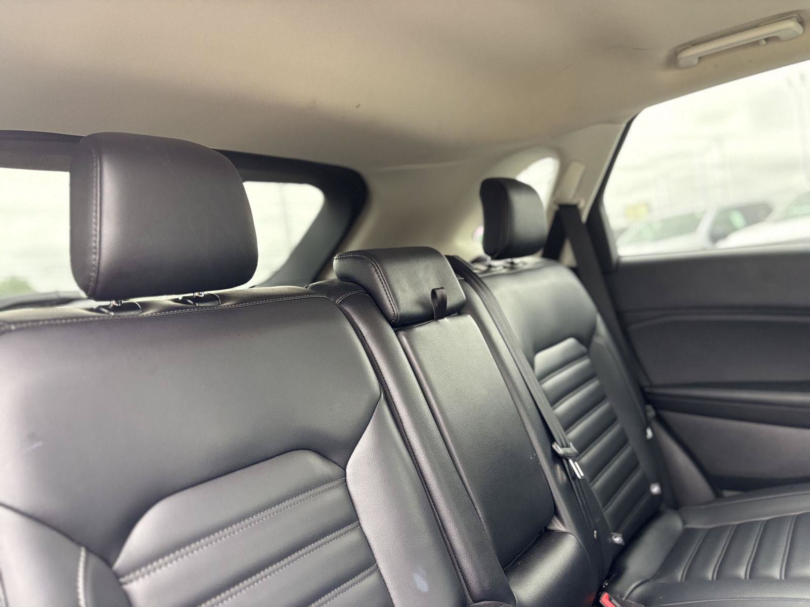 Used 2024 Ford Edge SEL AWD/4WD image 19