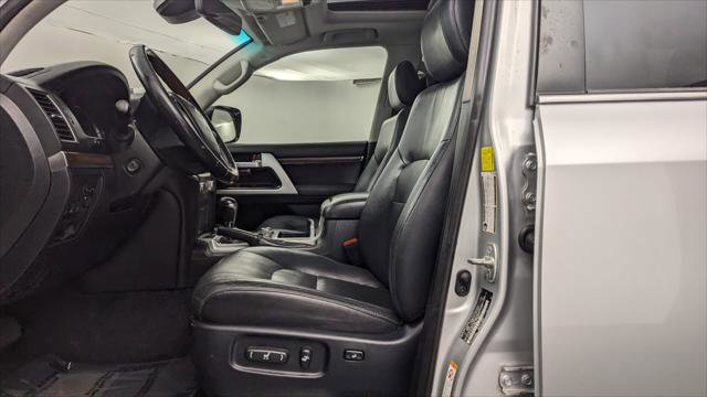 Used 2017 Toyota Land Cruiser AWD/4WD image 14