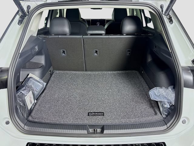 New 2026 Volkswagen Tiguan SE AWD/4WD image 28