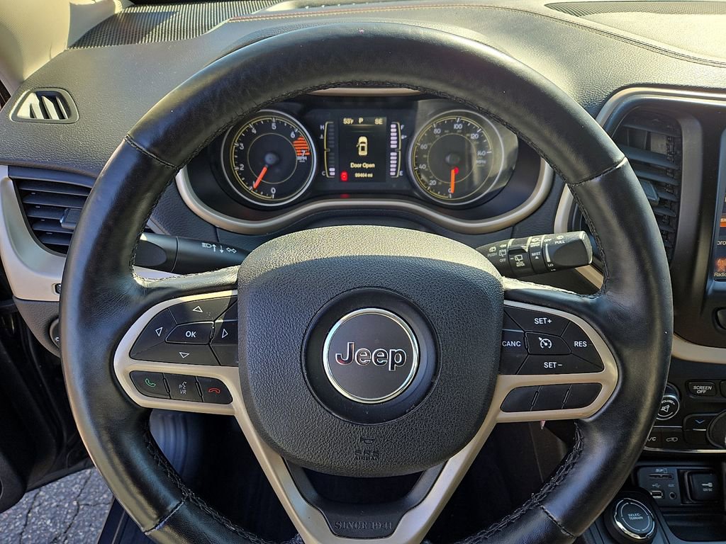 Used 2017 Jeep Cherokee 75th Anniversary image 18