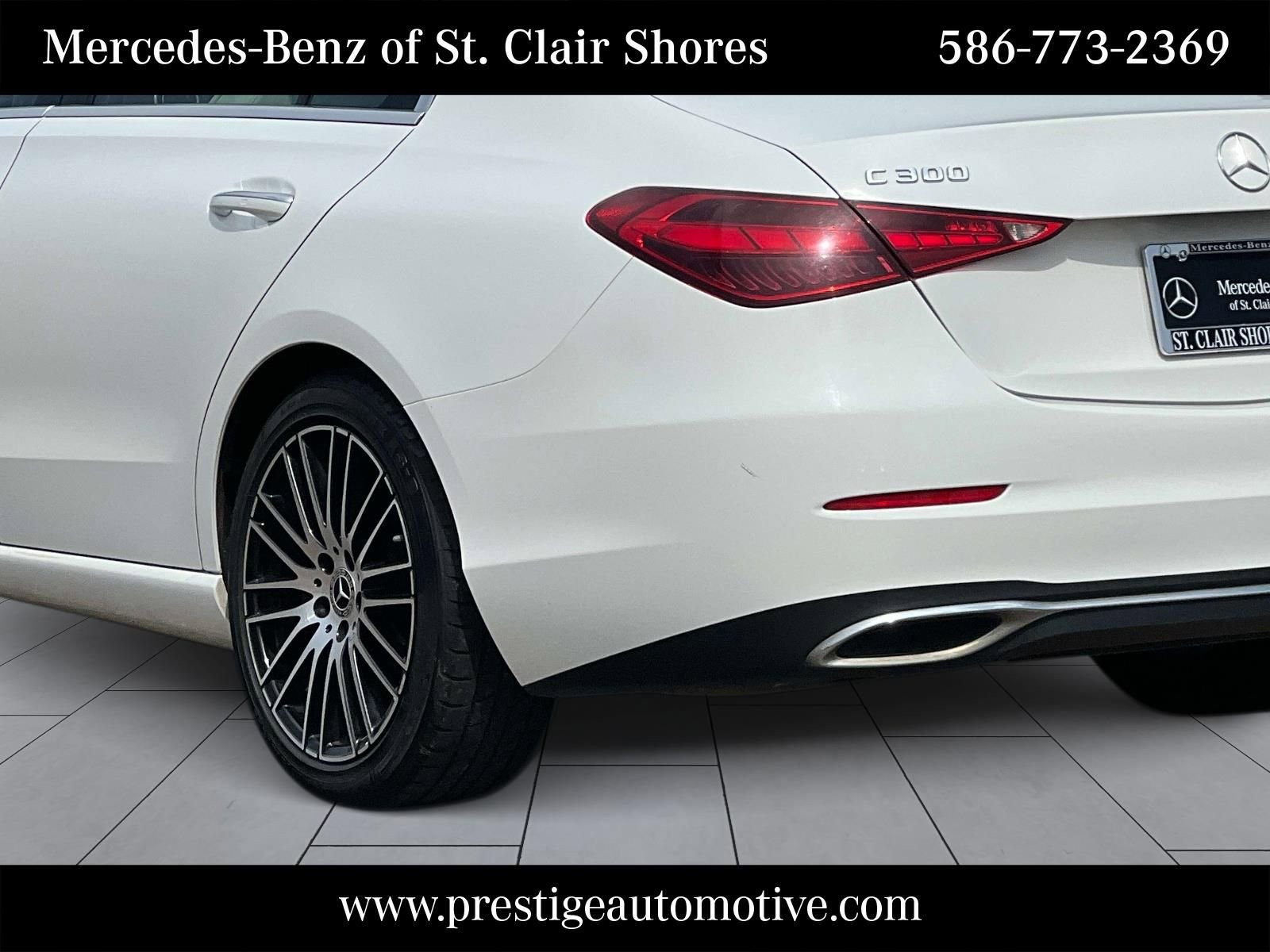 Used 2022 Mercedes-Benz C 300 4MATIC Sedan image 4