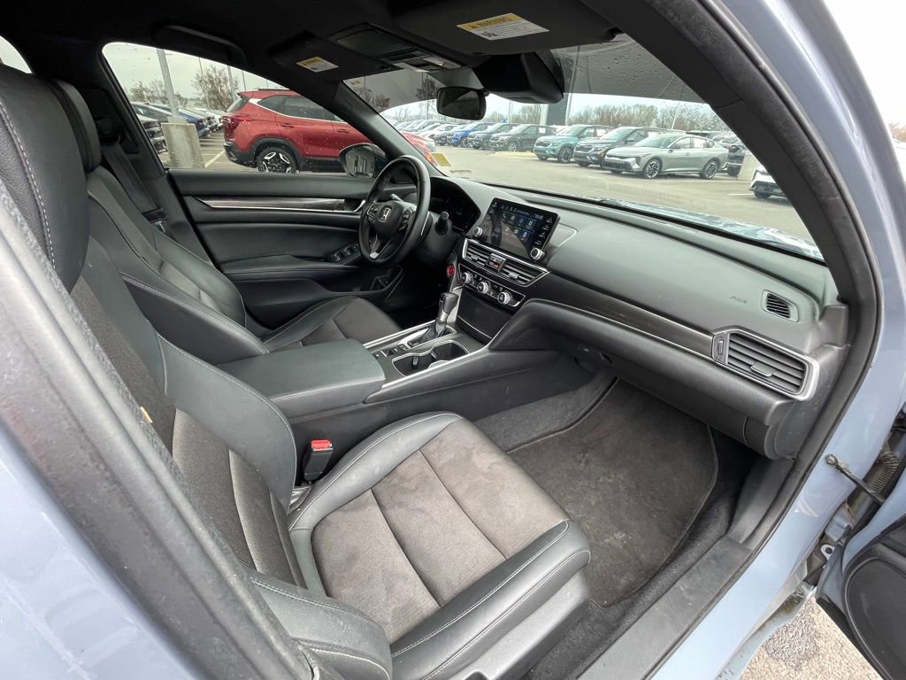 Used 2022 Honda Accord Sport image 29