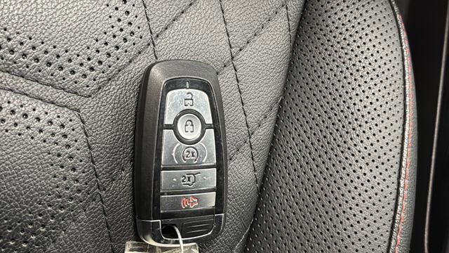 Used 2023 Ford Escape ST-Line Elite w/ Premium Technology Package AWD/4WD image 21