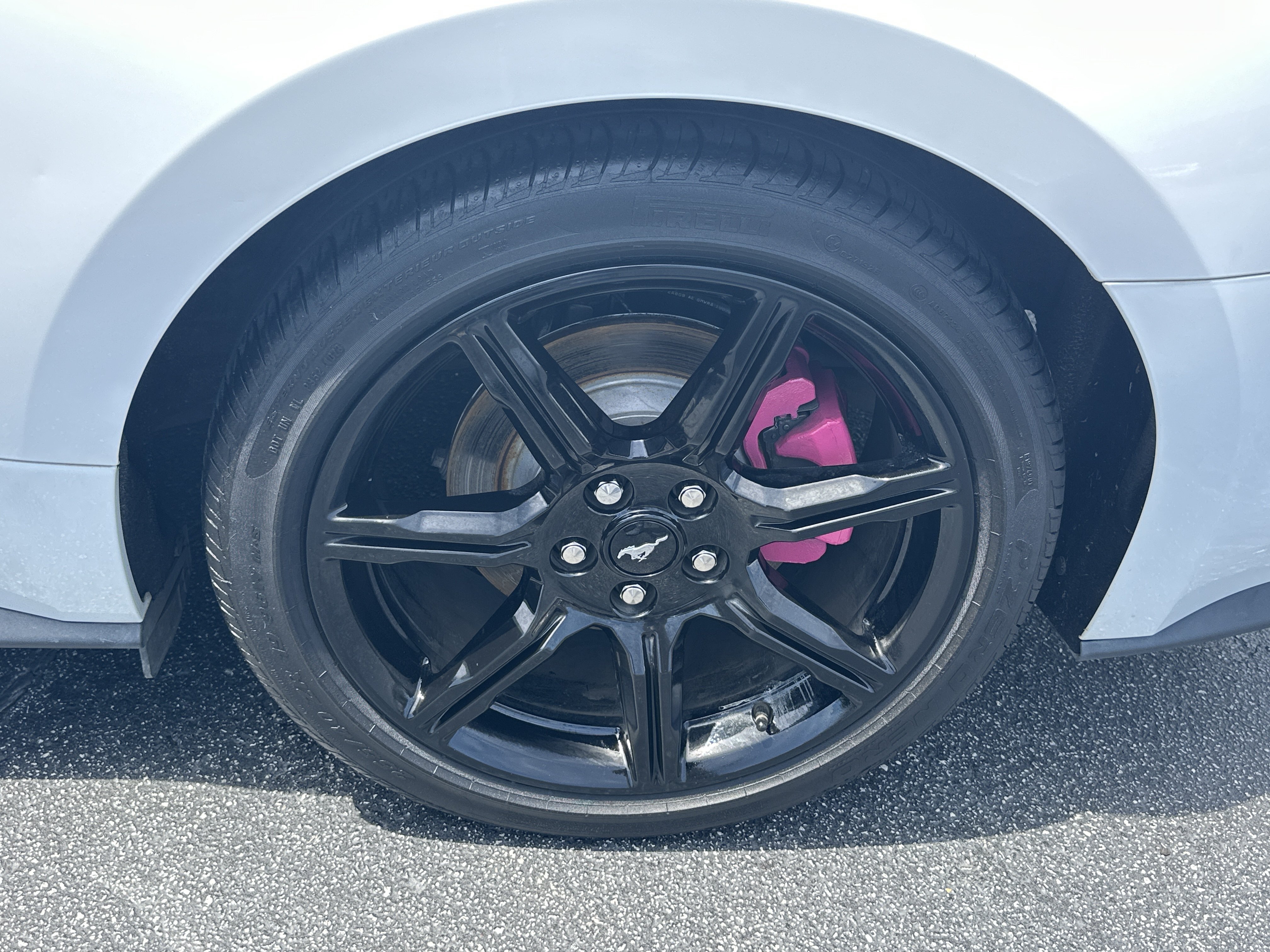 Used 2019 Ford Mustang Convertible w/ Equipment Group 101A RWD image 23