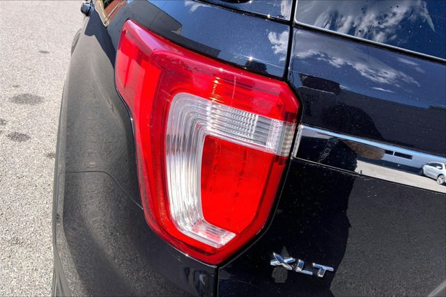 Used 2019 Ford Explorer XLT AWD/4WD image 29