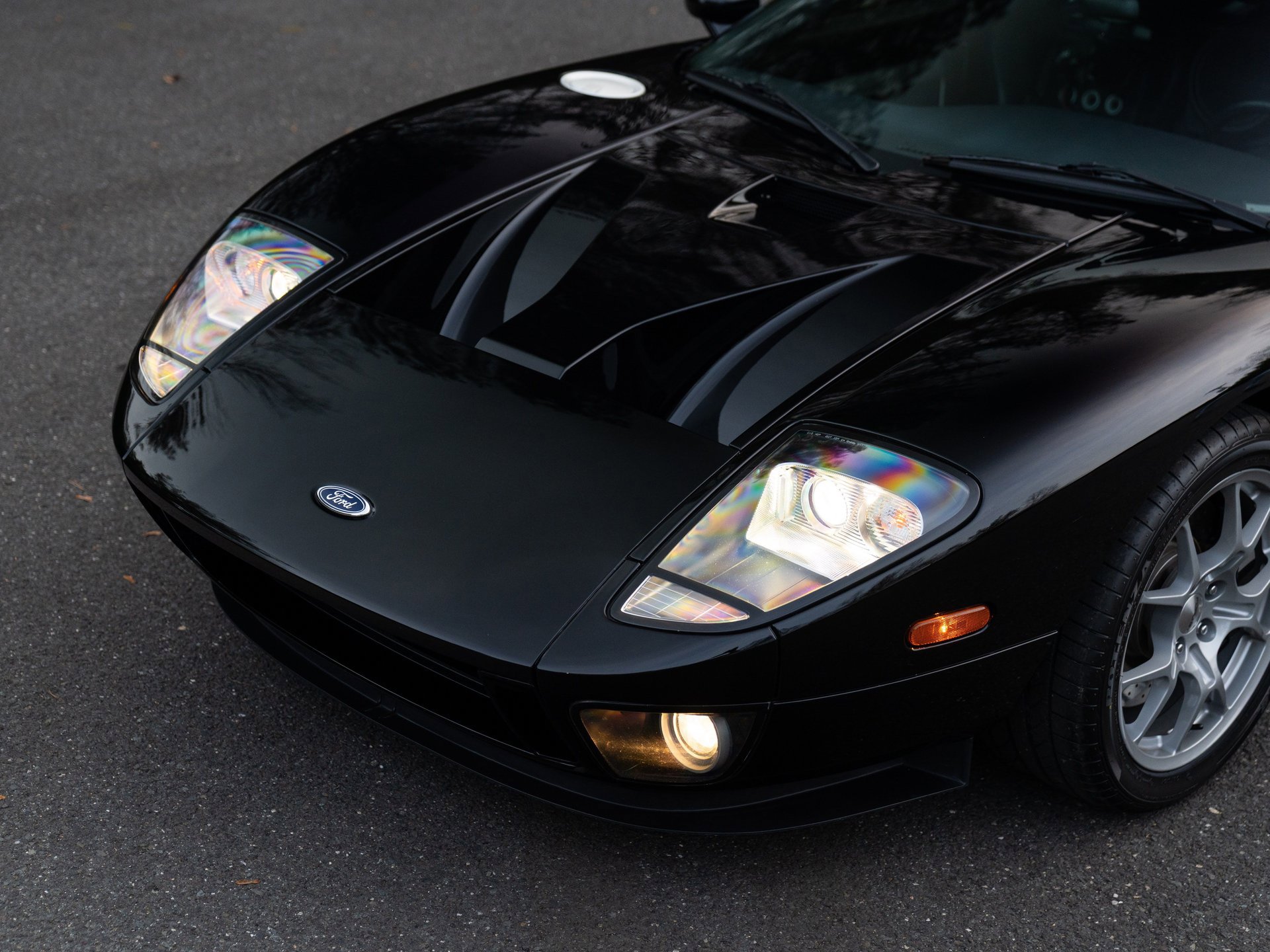 Used 2005 Ford GT image 15