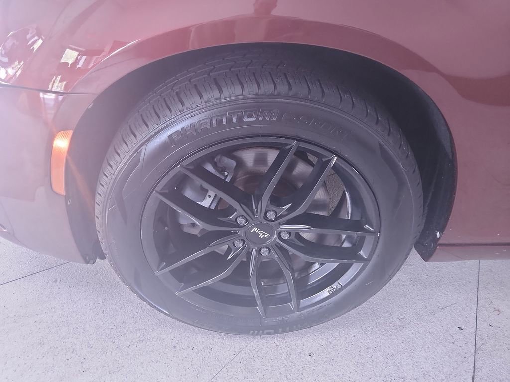 Used 2016 Chrysler 300 Limited w/ Driver Convenience Group AWD/4WD image 10