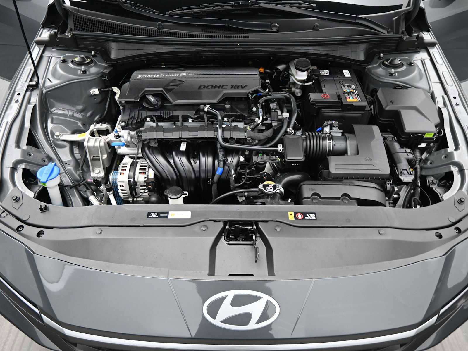 Certified 2025 Hyundai Elantra Sport image 23