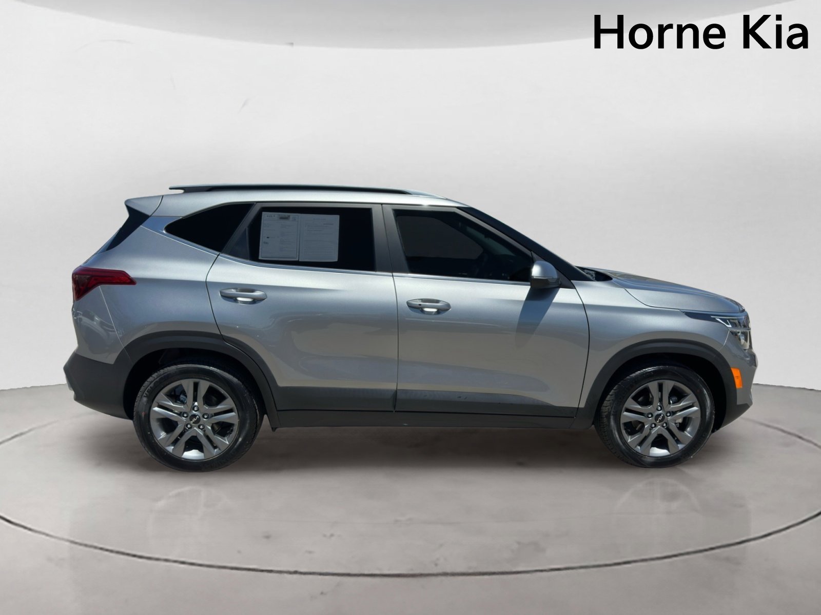 Certified 2023 Kia Seltos S FWD image 3