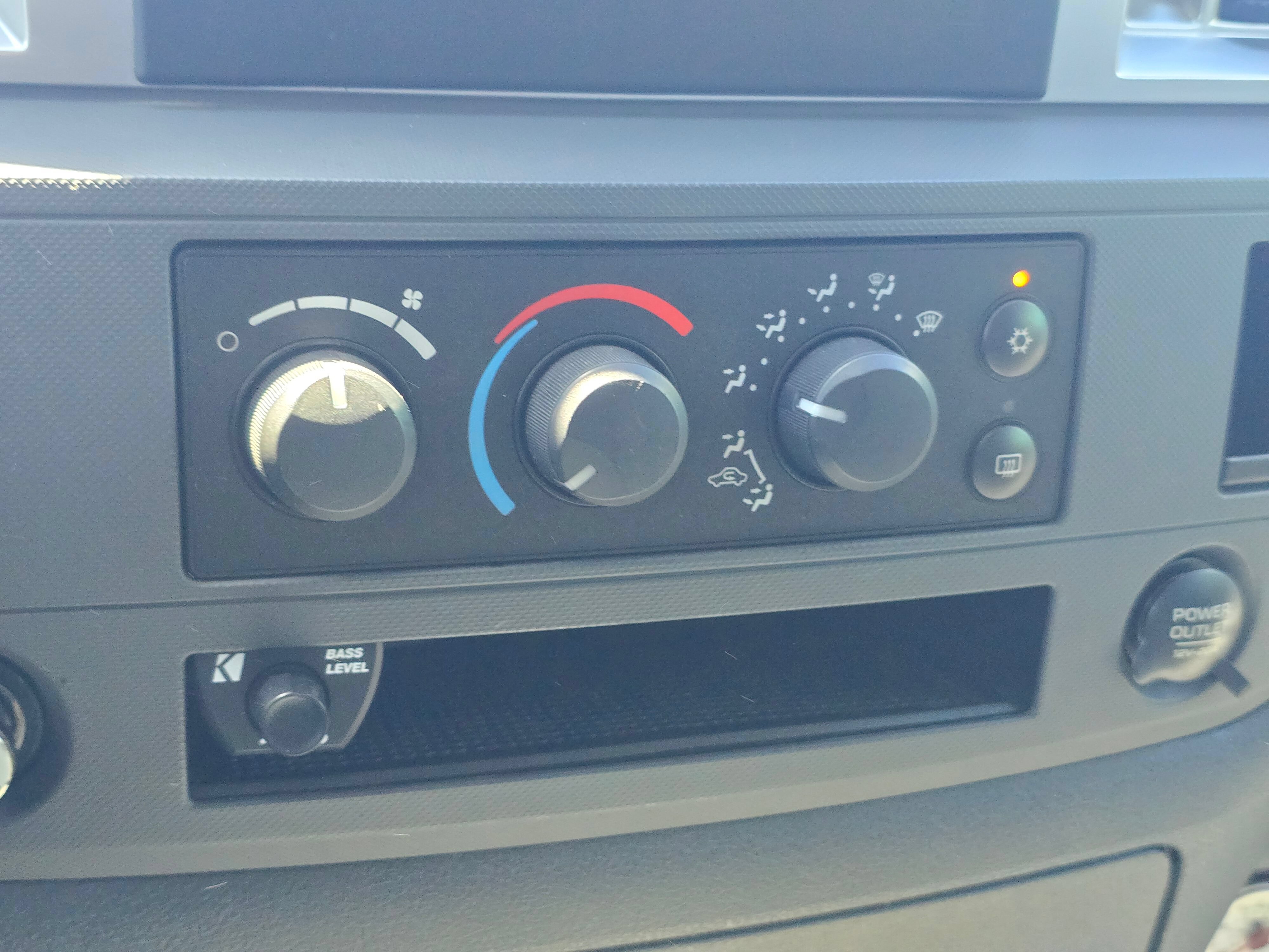 Used 2007 Dodge Ram 2500 Truck SLT w/ Quad Cab Big Horn Value Group AWD/4WD image 28