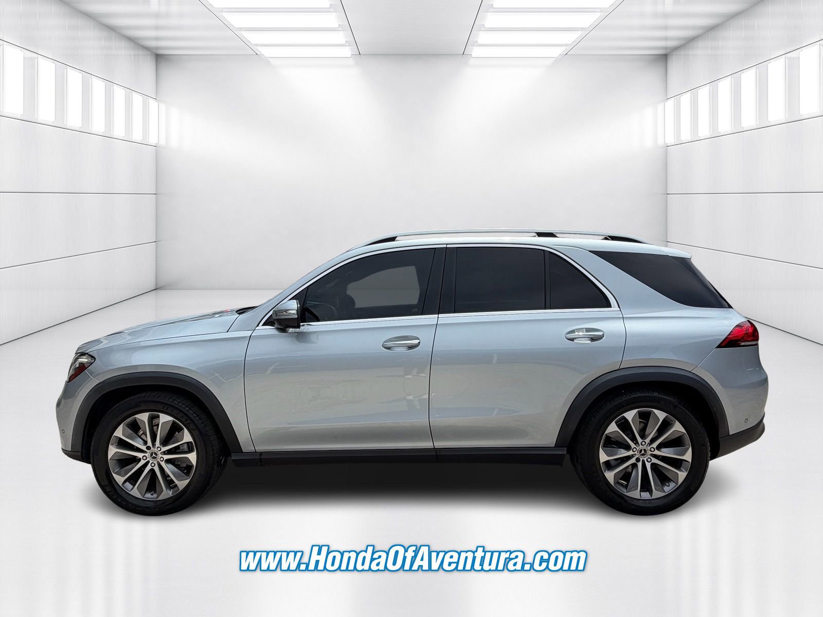 Used 2023 Mercedes-Benz GLE 350 image 4