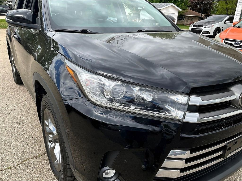 Used 2019 Toyota Highlander Limited Platinum AWD/4WD image 33