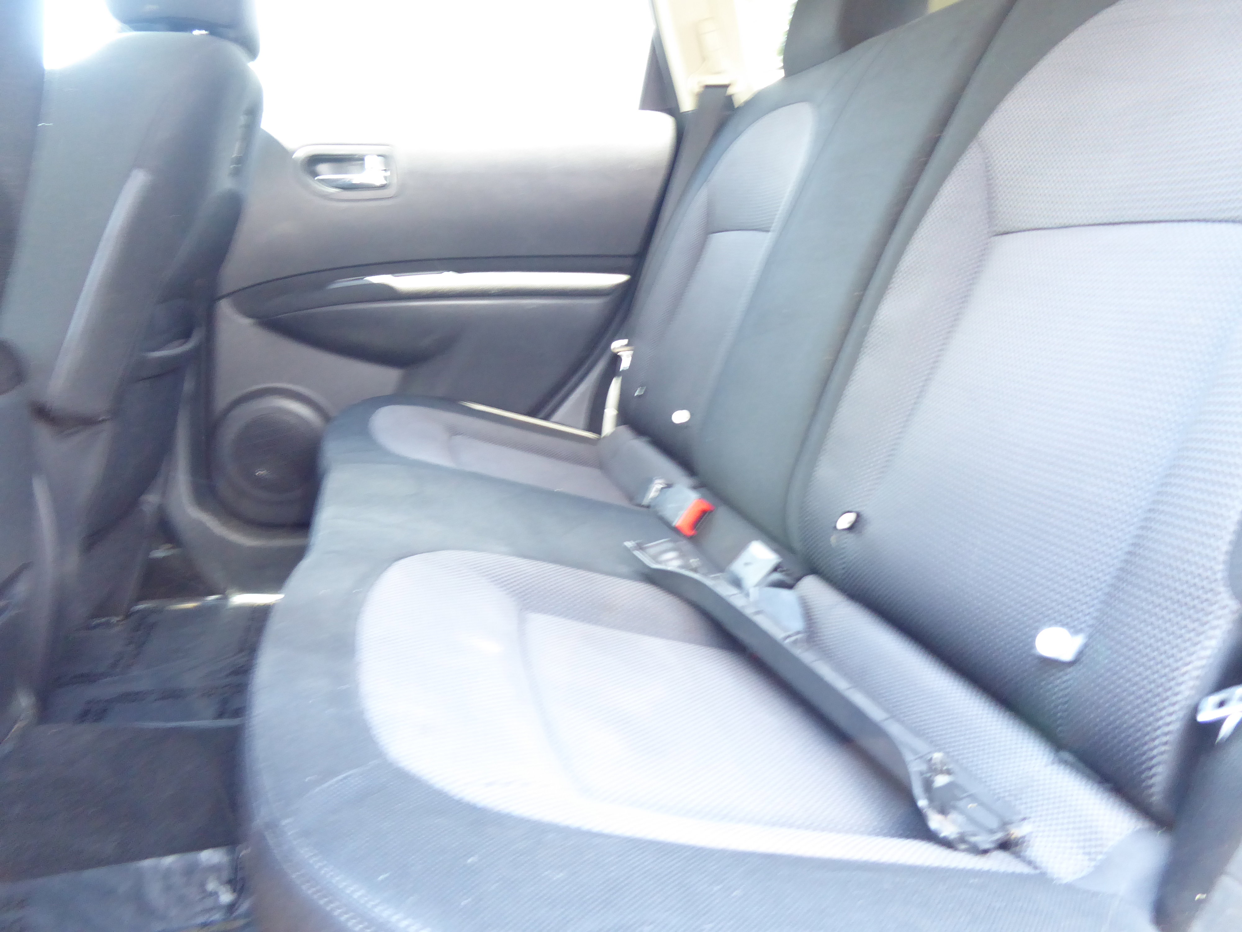 Used 2012 Nissan Rogue SV w/ Premium Pkg AWD/4WD image 17