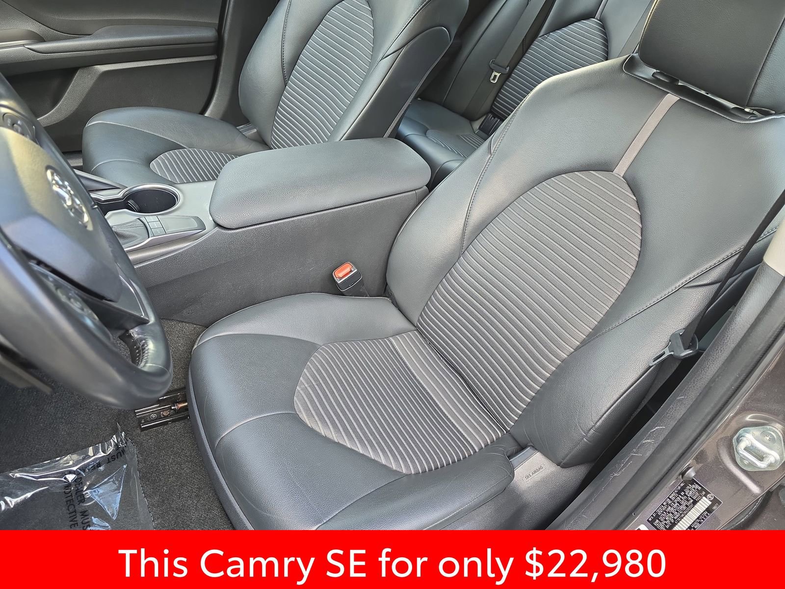 Used 2024 Toyota Camry SE image 20