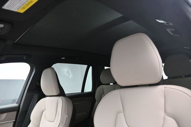 Used 2026 Volvo XC90 B6 Plus w/ Protection Package Premier AWD/4WD image 17