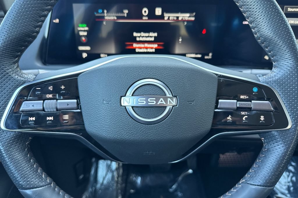 Used 2024 Nissan Ariya AWD image 23