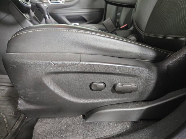 Used 2014 Buick Encore FWD image 27