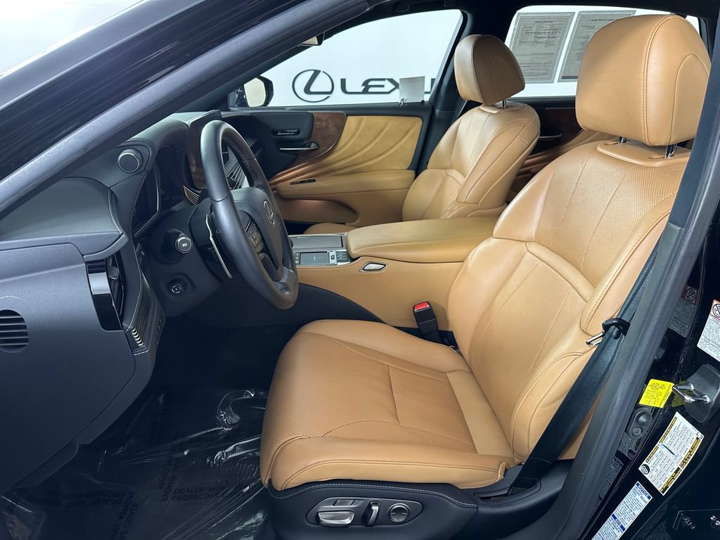 Used 2022 Lexus LS 500 AWD image 18