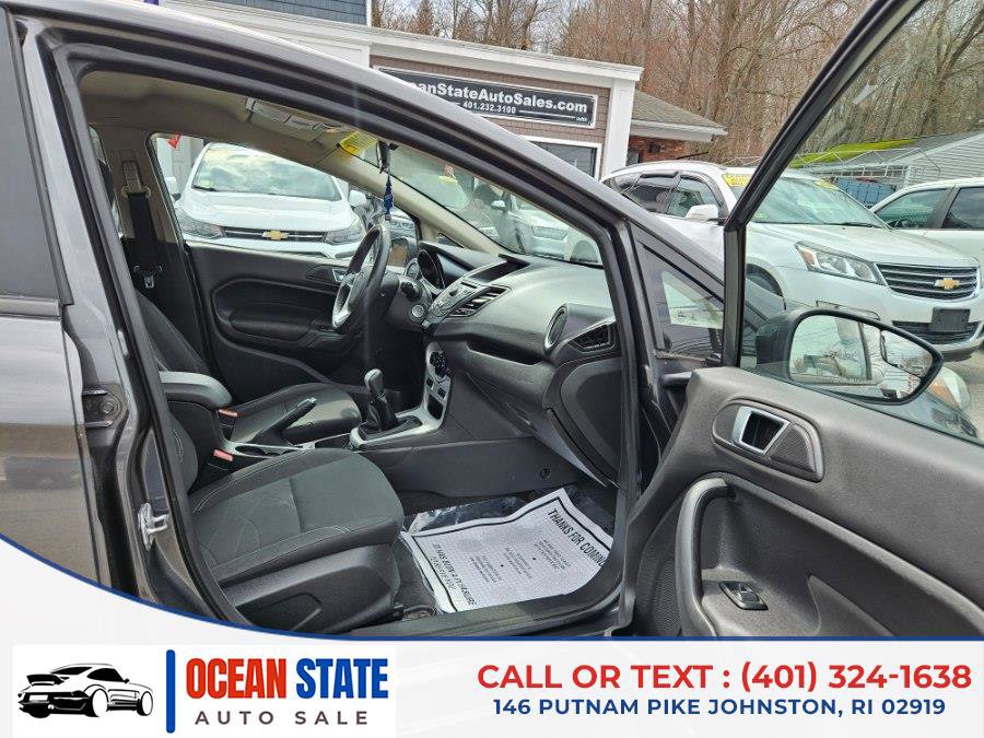 Used 2015 Ford Fiesta SE image 13