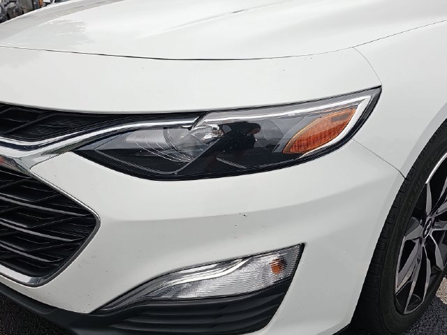 Used 2022 Chevrolet Malibu RS FWD image 35