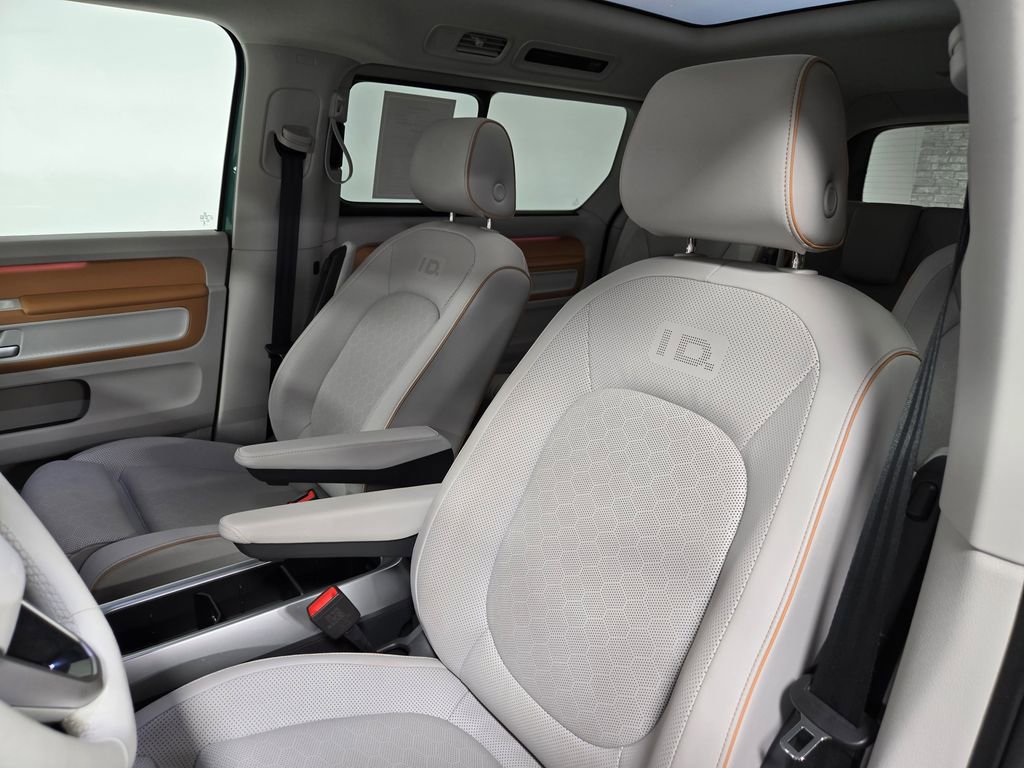 Used 2025 Volkswagen ID. Buzz Pro S Plus AWD/4WD image 12