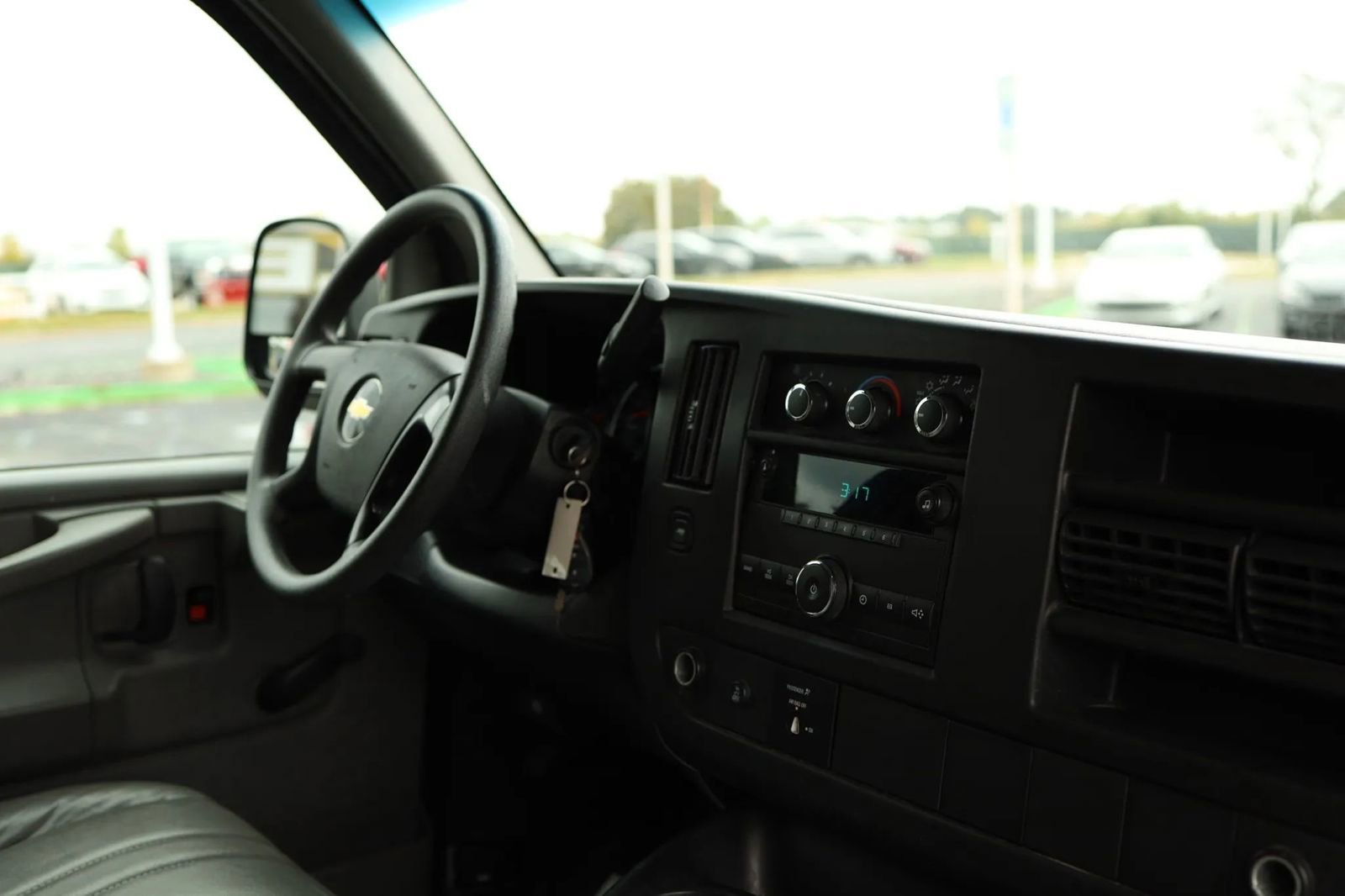 Used 2013 Chevrolet Express 2500 image 47