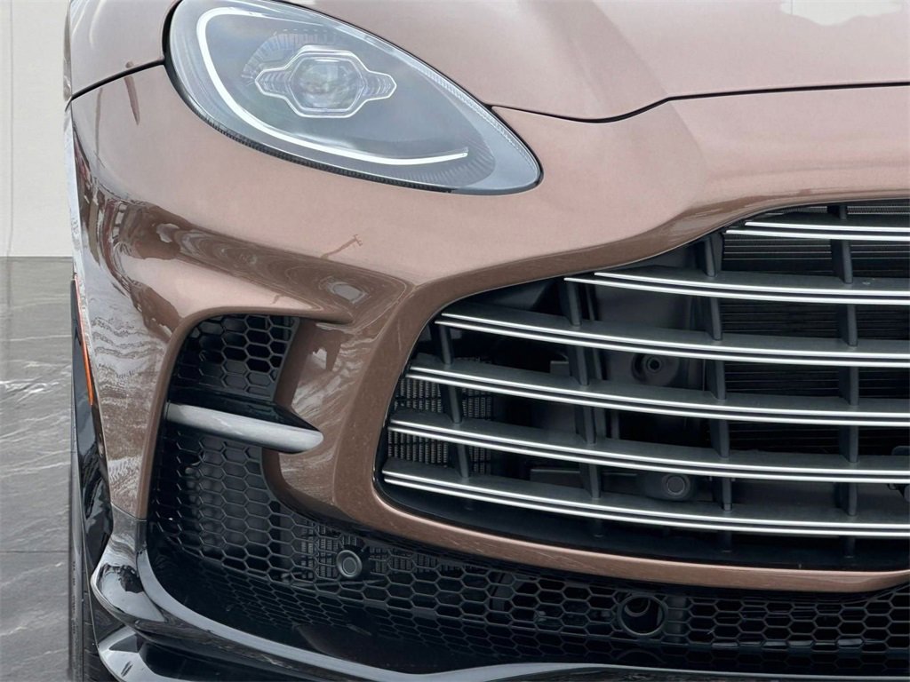 New 2026 Aston Martin DBX 707 image 12
