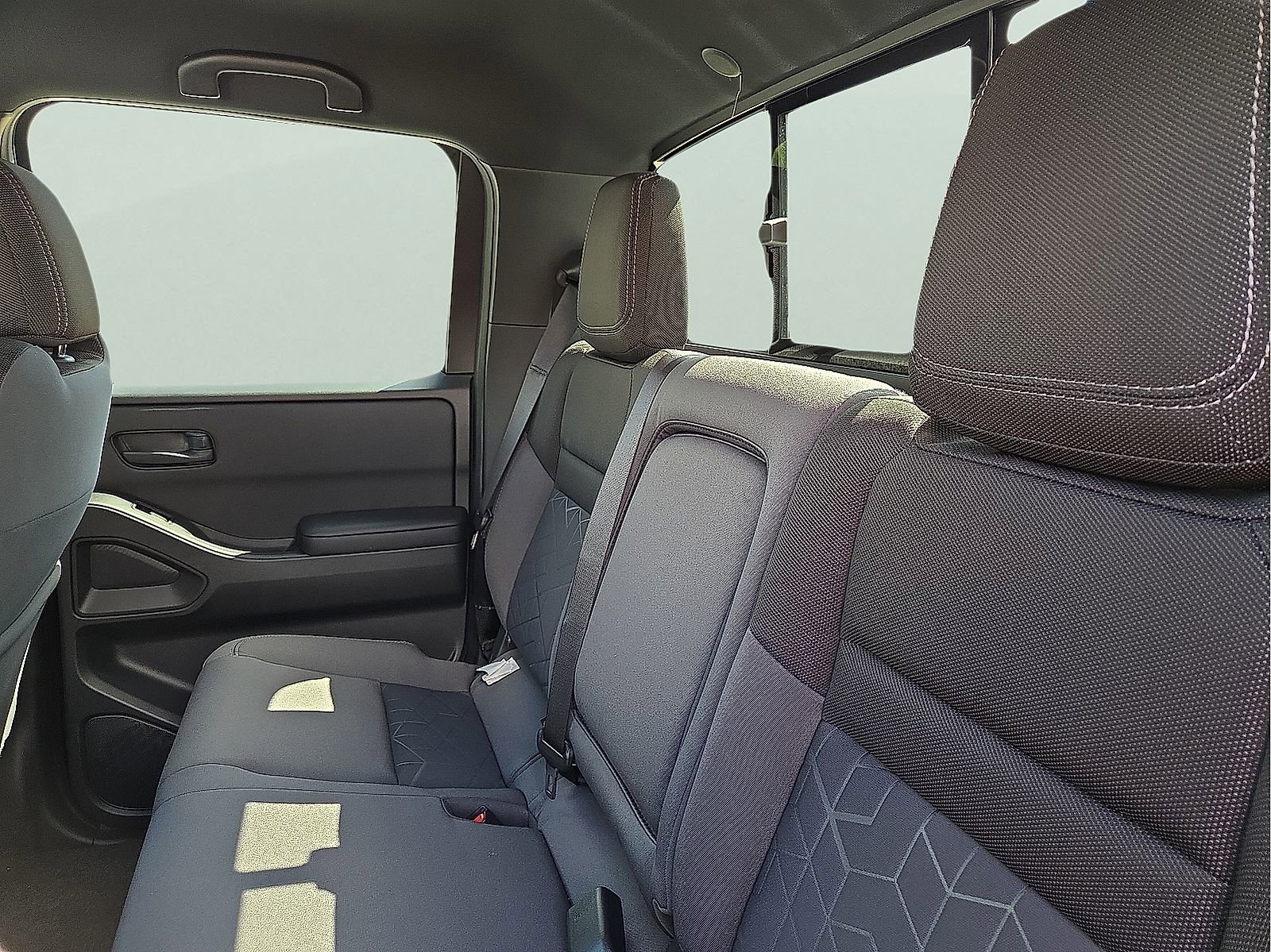 New 2026 Nissan Frontier SV w/ Tow Package AWD/4WD image 10