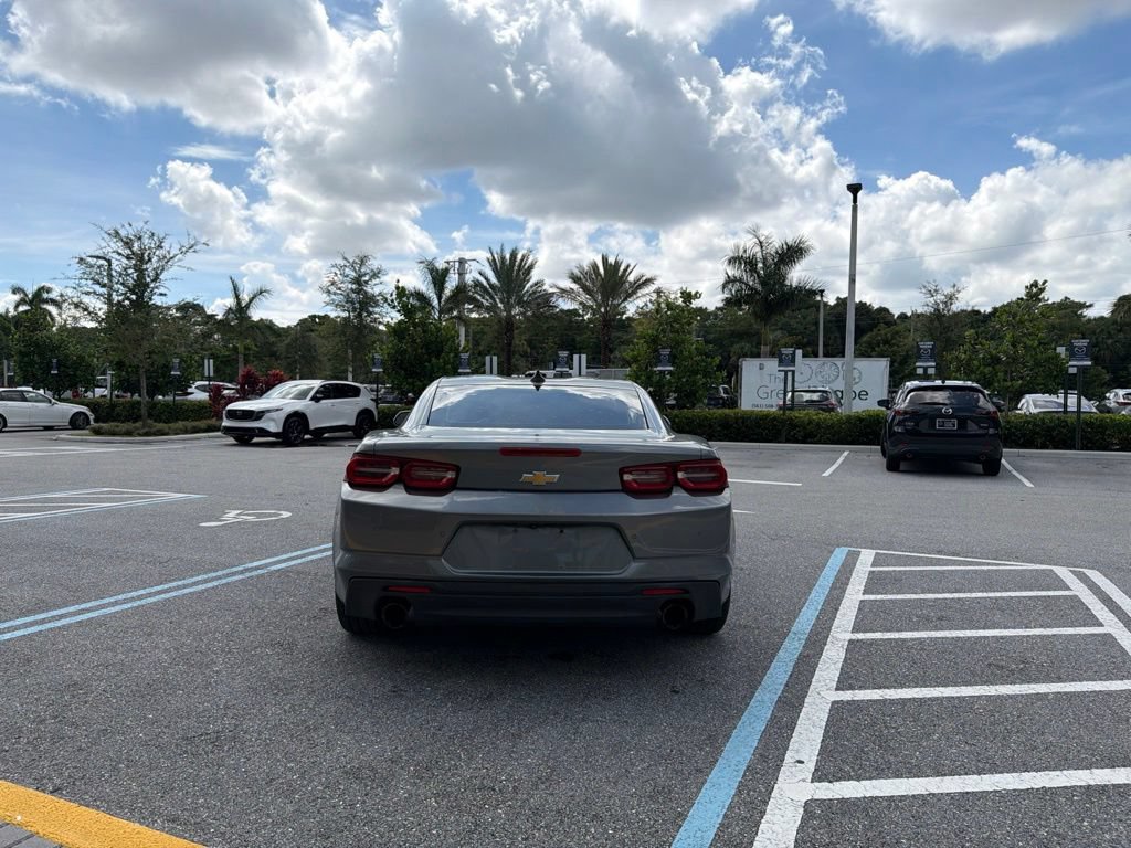 Used 2019 Chevrolet Camaro LT RWD image 6