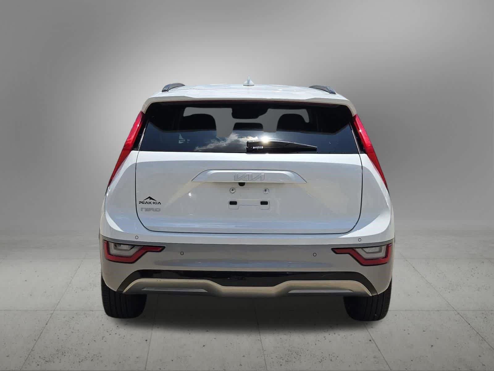 Certified 2023 Kia Niro Wave w/ Wave Preserve Package FWD image 5
