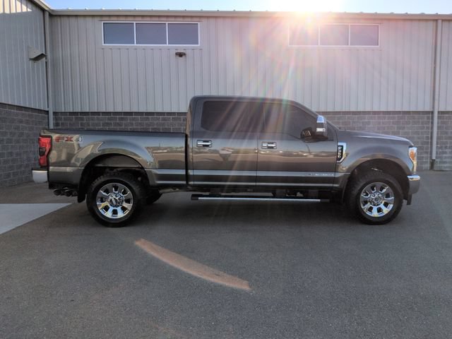 Used 2017 Ford F350 Lariat w/ Lariat Ultimate Package AWD/4WD video 2