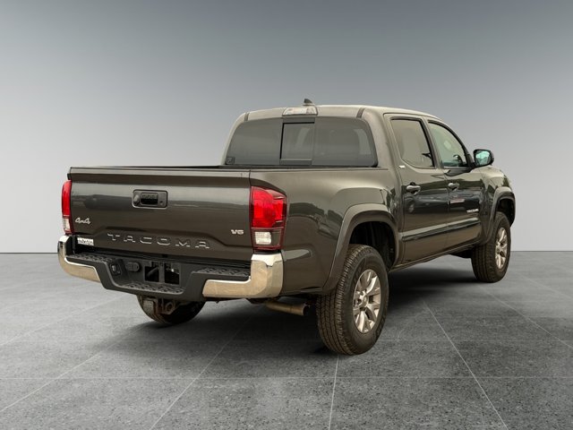 Certified 2019 Toyota Tacoma SR5 AWD/4WD image 5