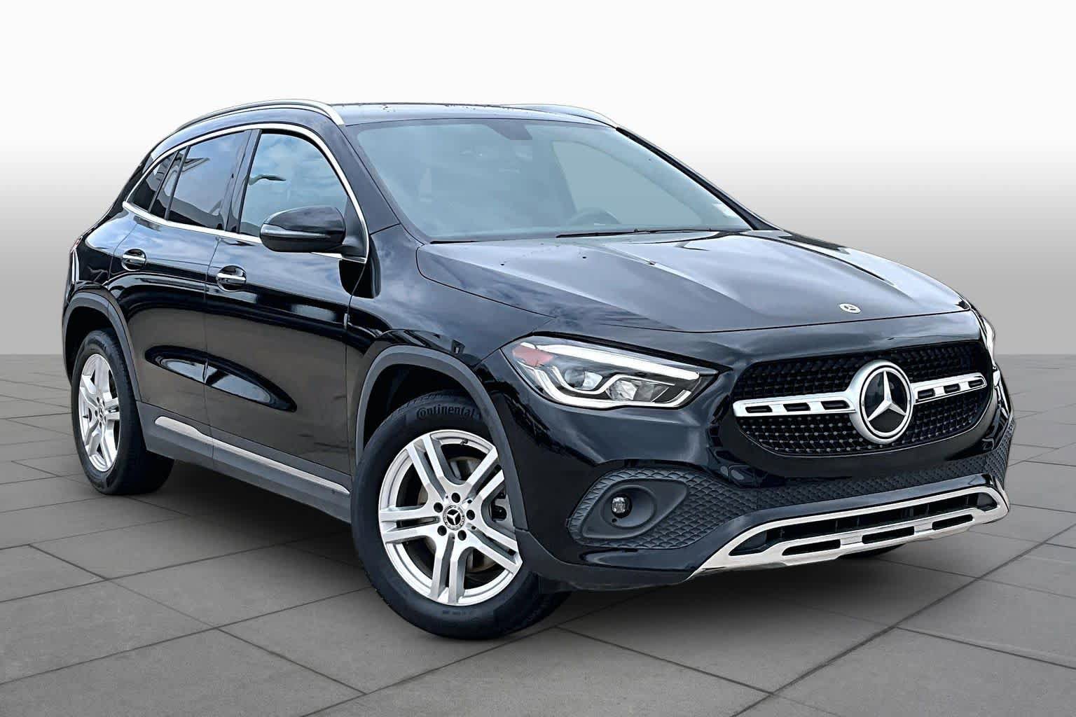 Used 2021 Mercedes-Benz GLA 250 4MATIC w/ Premium Package image 3