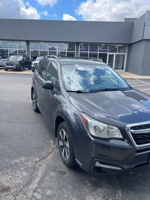 Used 2017 Subaru Forester 2.5i Premium w/ All-Weather Package AWD/4WD image 6