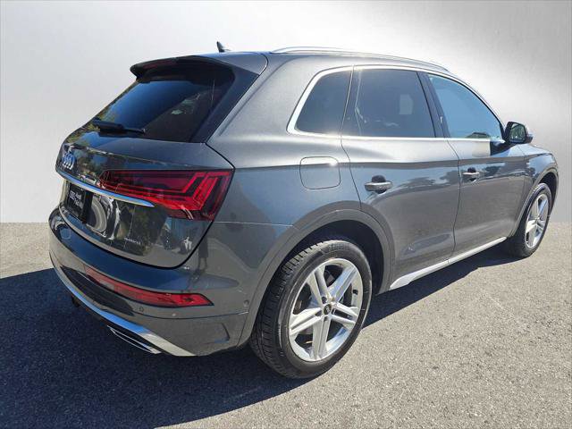 Used 2023 Audi Q5 e Prestige w/ Prestige Package image 3