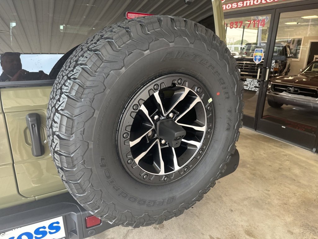 New 2025 Jeep Wrangler Unlimited Rubicon image 26